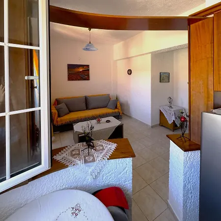 Eleni Studio Apartament *